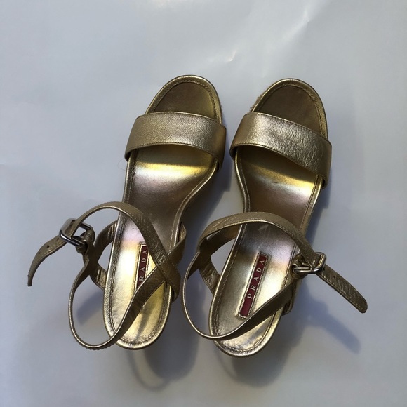 Prada gold heels 9 - Picture 1 of 4